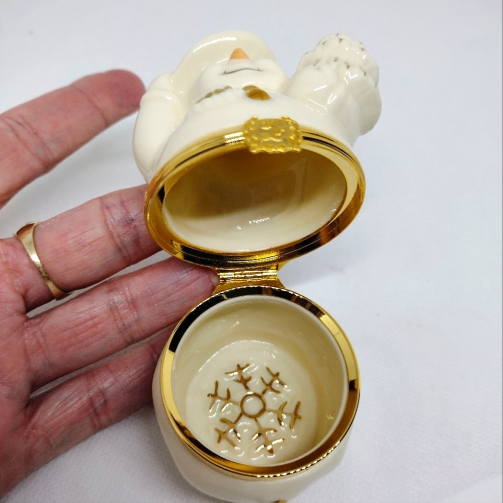Lenox Treasures "The Snowman's Surprise Box" Trinket Box - Picture 5 of 8